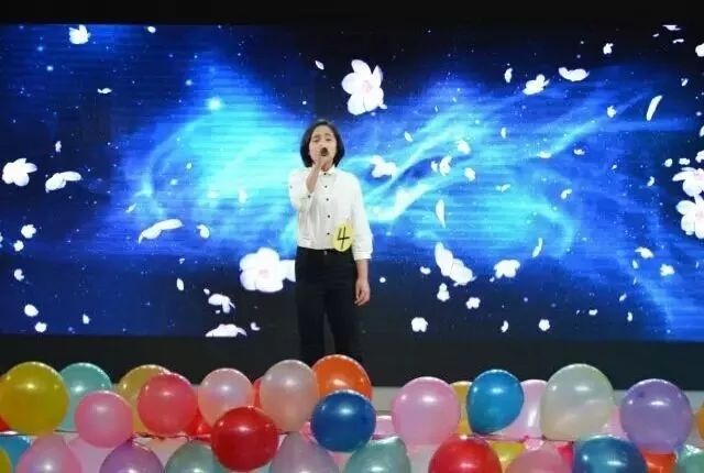 银球旋转拼搏力量